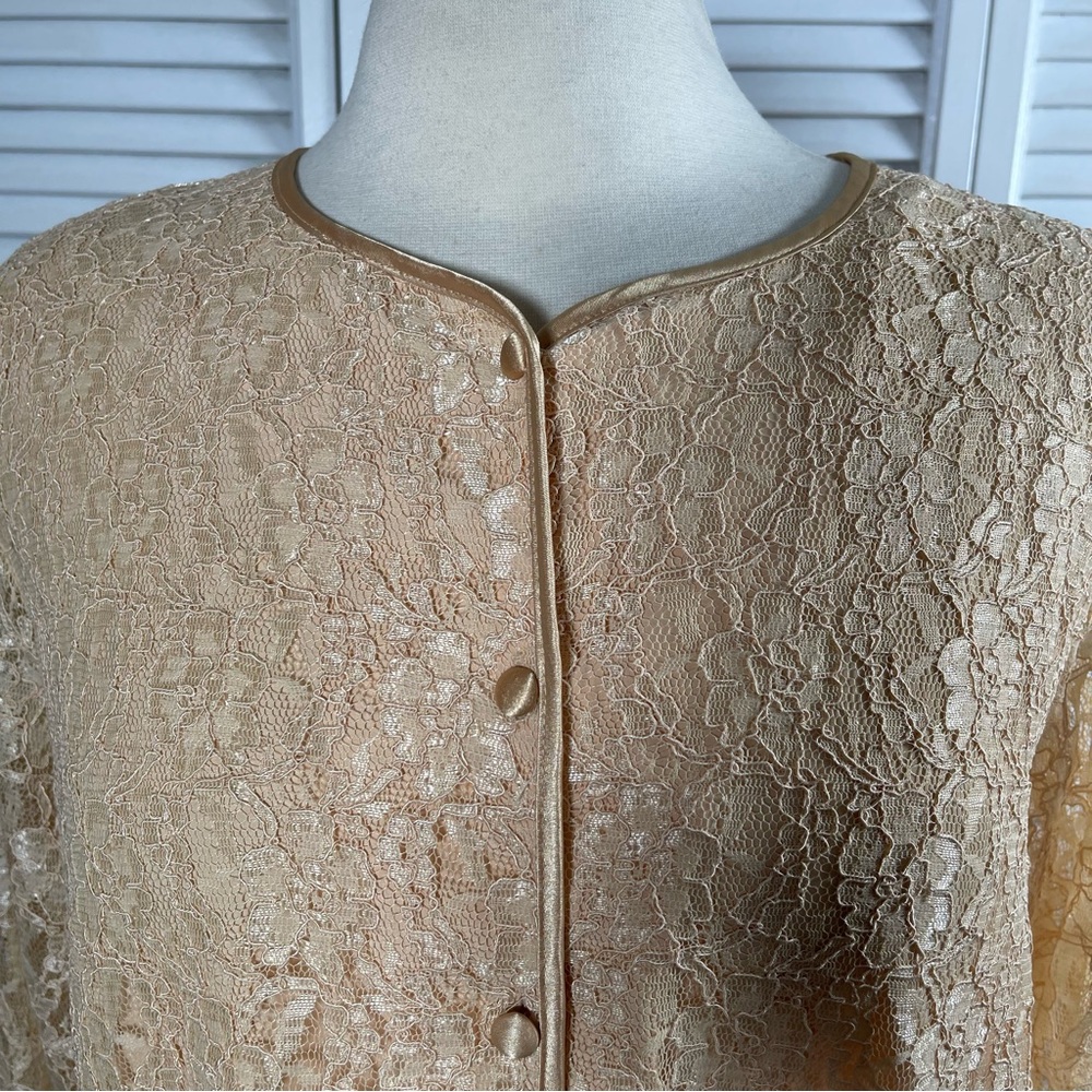 Yves St. Clair Studio Lace Blouse Champagne Floral Sheer Sleeves NWT Size 16 - Picture 2 of 14